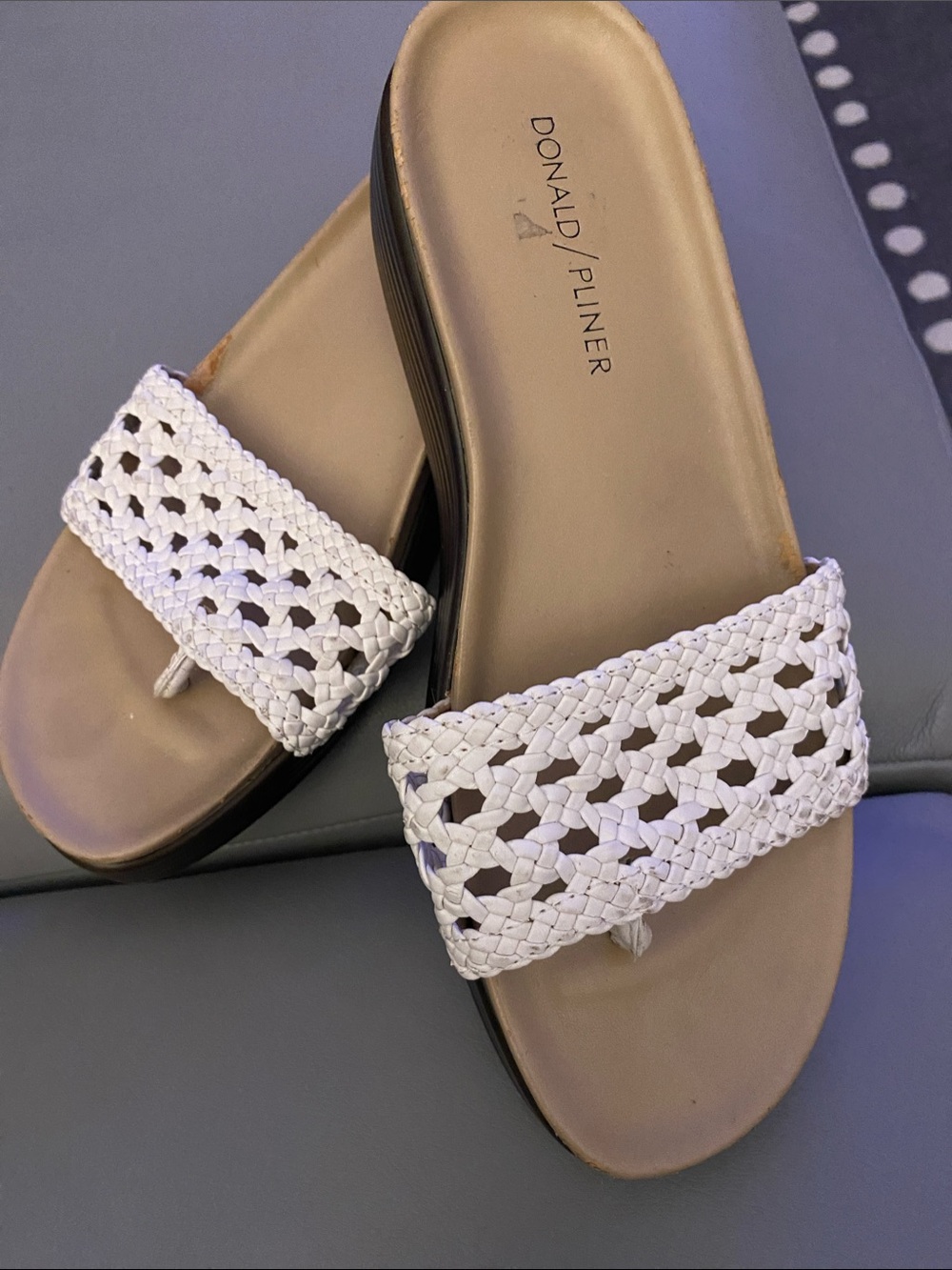 Donald J. Pliner White Woven Toe-Loop Slide Sandals